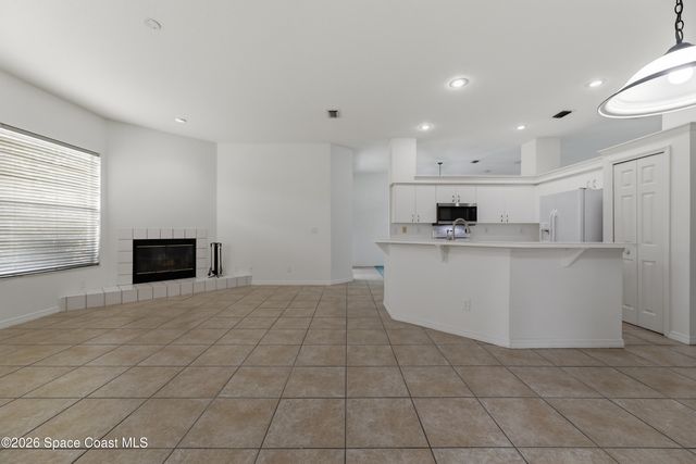 652 Sheridan Woods Drive, Melbourne, FL 32904