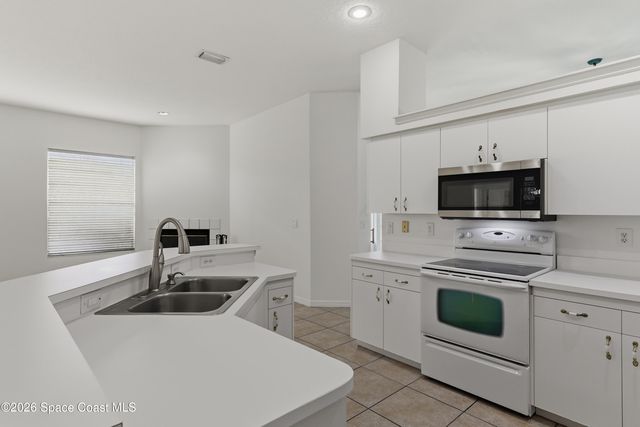 652 Sheridan Woods Drive, Melbourne, FL 32904