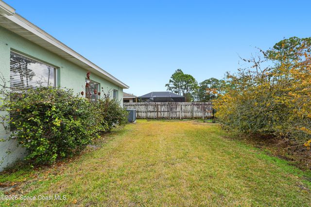652 Sheridan Woods Drive, Melbourne, FL 32904