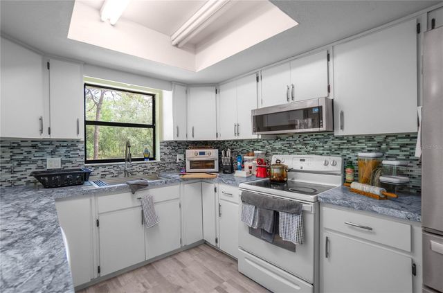 2925 W BIRDS NEST DRIVE, Beverly Hills, FL 34465