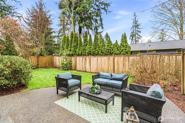 8133 NE 147th Street, Kenmore, WA 98028