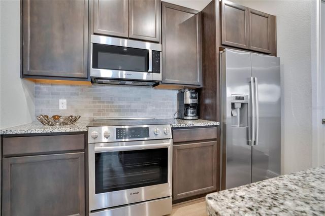 8285 LINDAHL ALLEY, Orlando, FL 32827