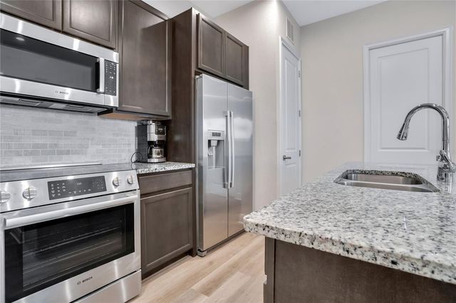 8285 LINDAHL ALLEY, Orlando, FL 32827