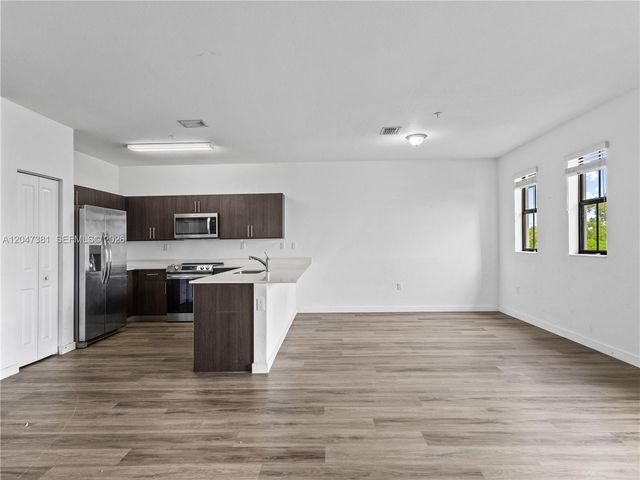 15540 SW 136th Street 220, Miami, FL 33196