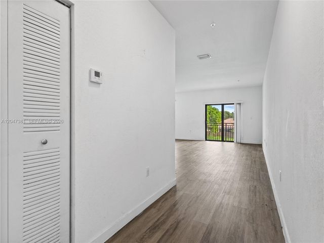 15540 SW 136th Street 220, Miami, FL 33196