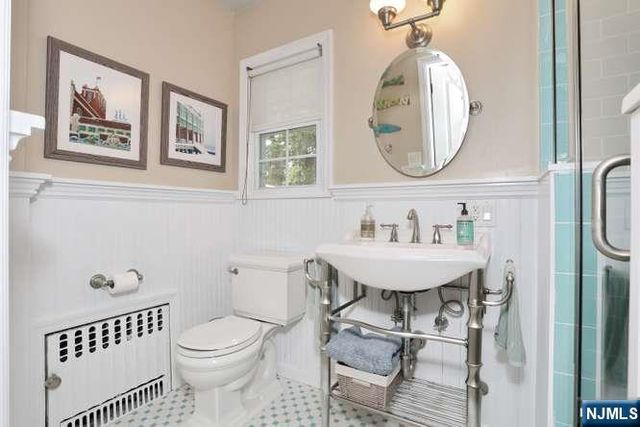 61 Hawthorne Terrace, Leonia, NJ 07605