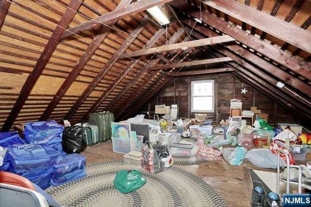 61 Hawthorne Terrace, Leonia, NJ 07605