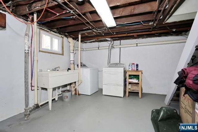 61 Hawthorne Terrace, Leonia, NJ 07605