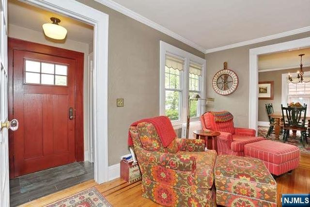 61 Hawthorne Terrace, Leonia, NJ 07605