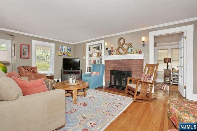61 Hawthorne Terrace, Leonia, NJ 07605