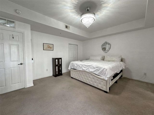 21019 SUNPOINT WAY 102, Lutz, FL 33558