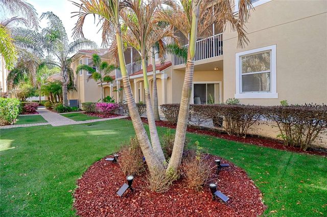 21019 SUNPOINT WAY 102, Lutz, FL 33558