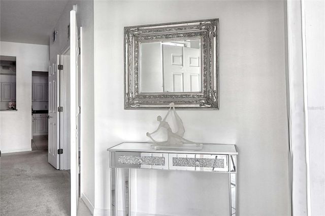 21019 SUNPOINT WAY 102, Lutz, FL 33558