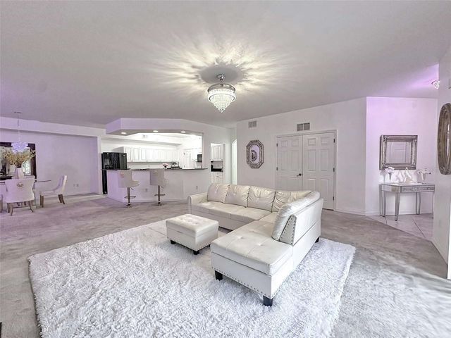 21019 SUNPOINT WAY 102, Lutz, FL 33558