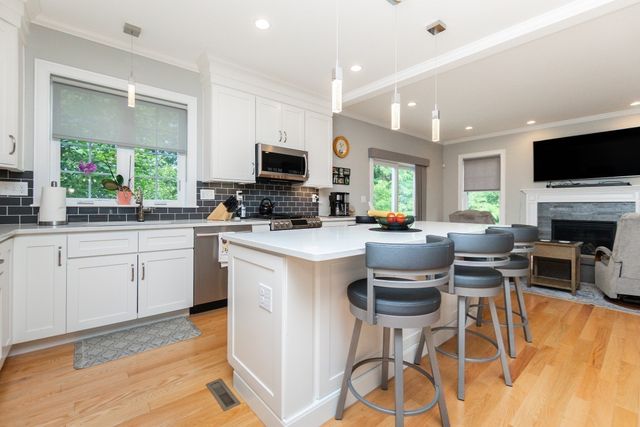 41 Clarks Hill Circle 41, Framingham, MA 01702