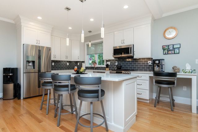 41 Clarks Hill Circle 41, Framingham, MA 01702