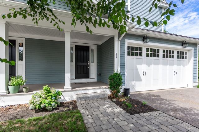 41 Clarks Hill Circle 41, Framingham, MA 01702