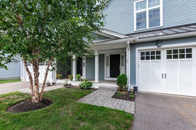 41 Clarks Hill Circle 41, Framingham, MA 01702