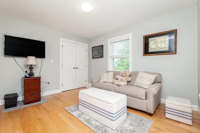 41 Clarks Hill Circle 41, Framingham, MA 01702