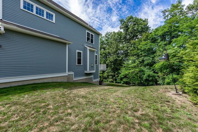 41 Clarks Hill Circle 41, Framingham, MA 01702