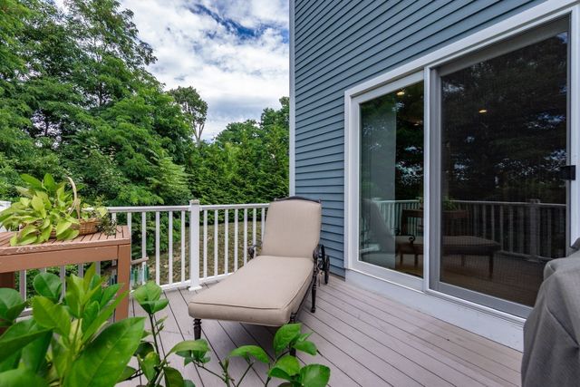 41 Clarks Hill Circle 41, Framingham, MA 01702