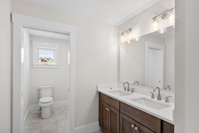 18 Waites Crossing, Norfolk, MA 02056