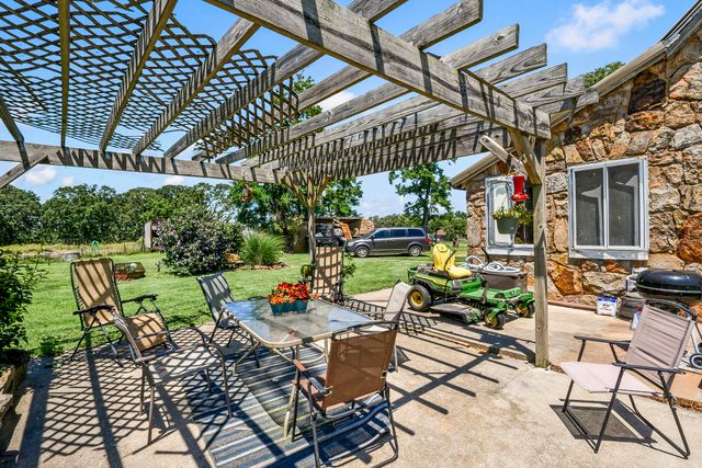 4049 N Farm Road 79, Willard, MO 65781