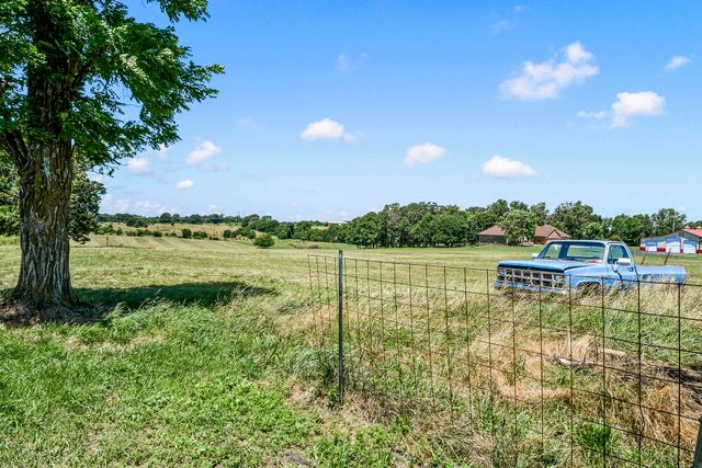 4049 N Farm Road 79, Willard, MO 65781