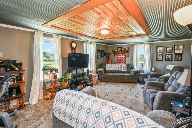 4049 N Farm Road 79, Willard, MO 65781