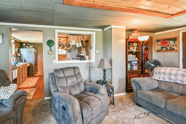 4049 N Farm Road 79, Willard, MO 65781
