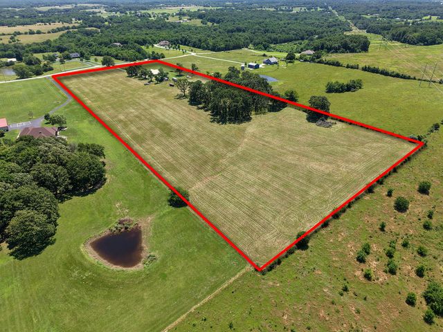4049 N Farm Road 79, Willard, MO 65781