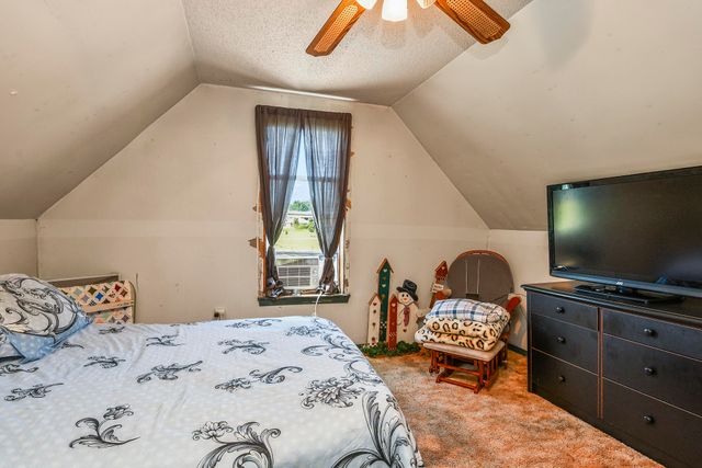 4049 N Farm Road 79, Willard, MO 65781