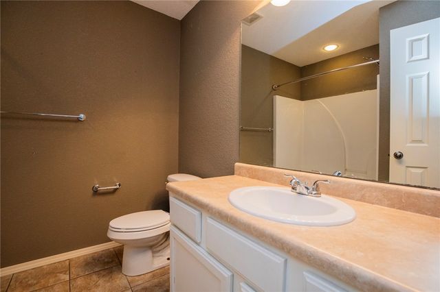 11 Fowey Lane, Bella Vista, AR 72714