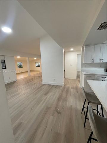 19620 NW 5th Ct, Miami Gardens, FL 33169