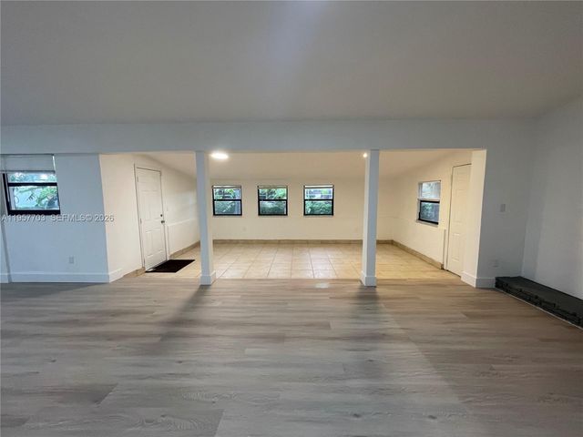 19620 NW 5th Ct, Miami Gardens, FL 33169