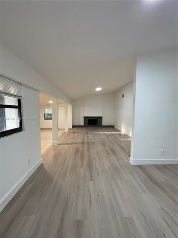 19620 NW 5th Ct, Miami Gardens, FL 33169