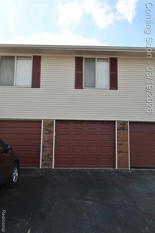 31056 Richert 8, Fraser, MI 48026