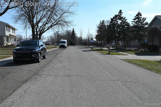 31056 Richert 8, Fraser, MI 48026