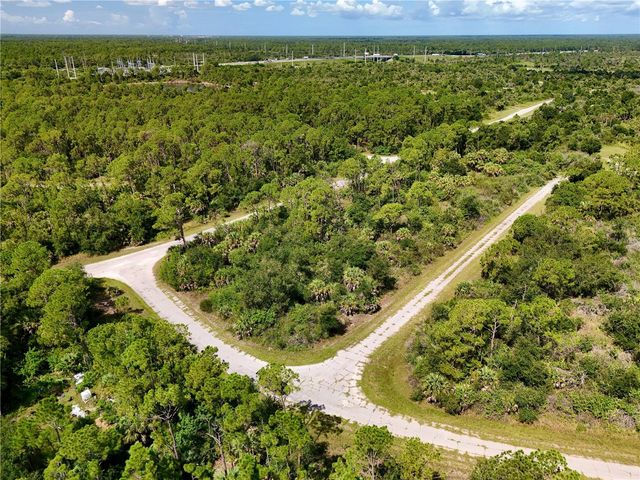 OBERON CIRCLE, North Port, FL 34288