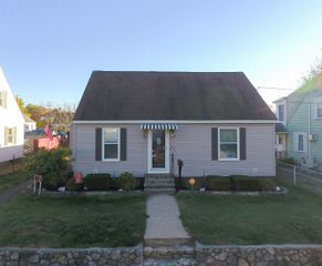 635 Green Street, Manchester, NH 03103