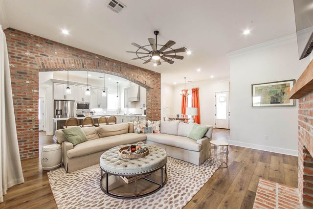 357 Morning Star Drive, Thibodaux, LA 70301