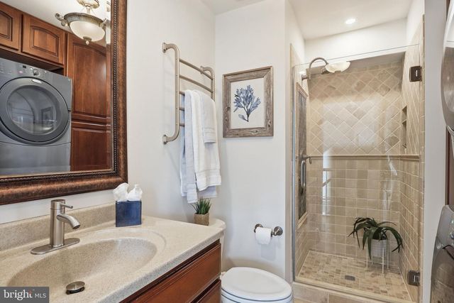 3963 BAYSIDE DR, Edgewater, MD 21037