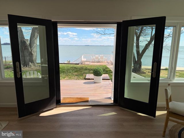 3963 BAYSIDE DR, Edgewater, MD 21037