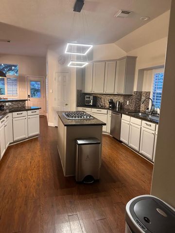 2315 Blue Water Bay Drive, Katy, TX 77494