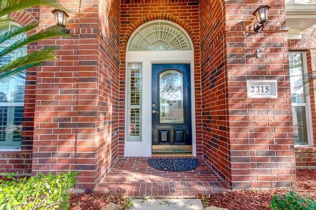 2315 Blue Water Bay Drive, Katy, TX 77494