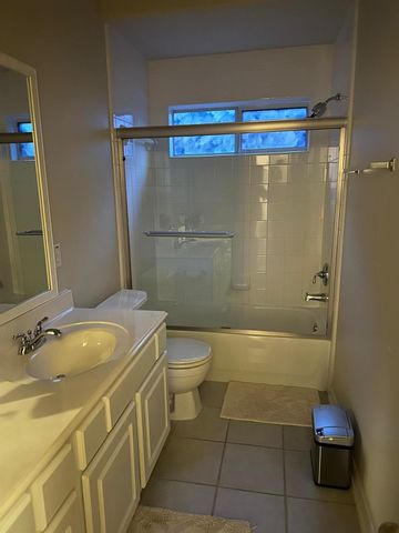 2315 Blue Water Bay Drive, Katy, TX 77494