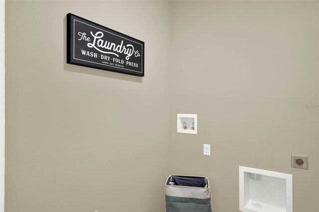 5166 CLUSIA DRIVE, Apopka, FL 32712