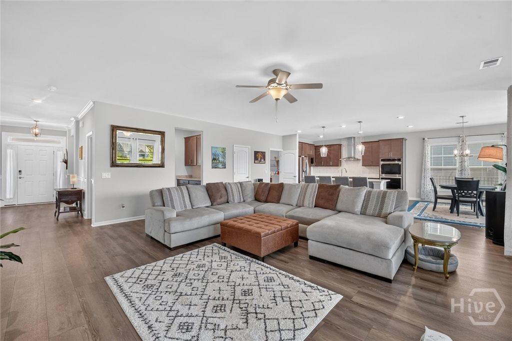 Image 10 of property listing at 150 Champlain Drive, Pooler, GA 31322