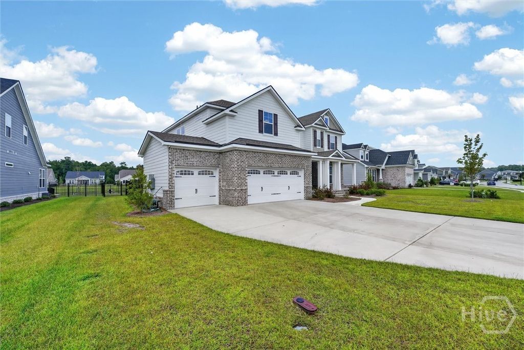 Image 2 of property listing at 150 Champlain Drive, Pooler, GA 31322