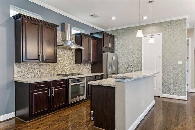 1113 W 18th Street B, Houston, TX 77008